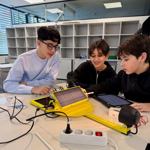 Besuch im Physiker*innenlabor 